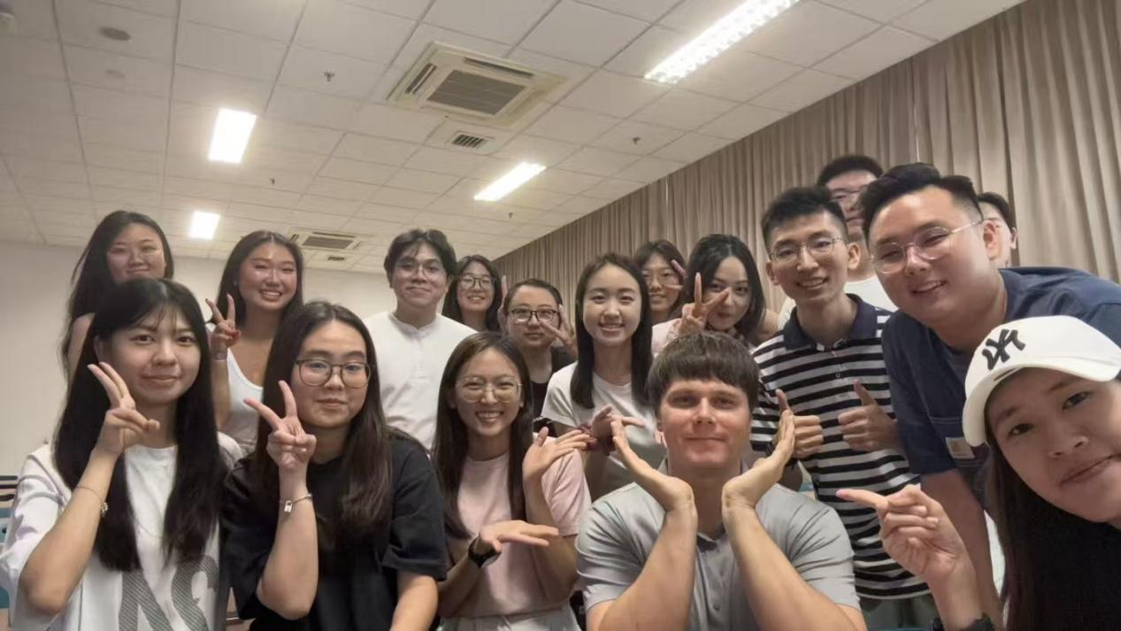 cfe3d43e66af2bd5104226d19b5428e2